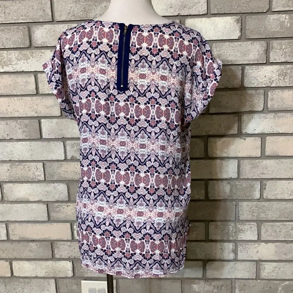3for$20 blouse medium  - Picture 2 of 4